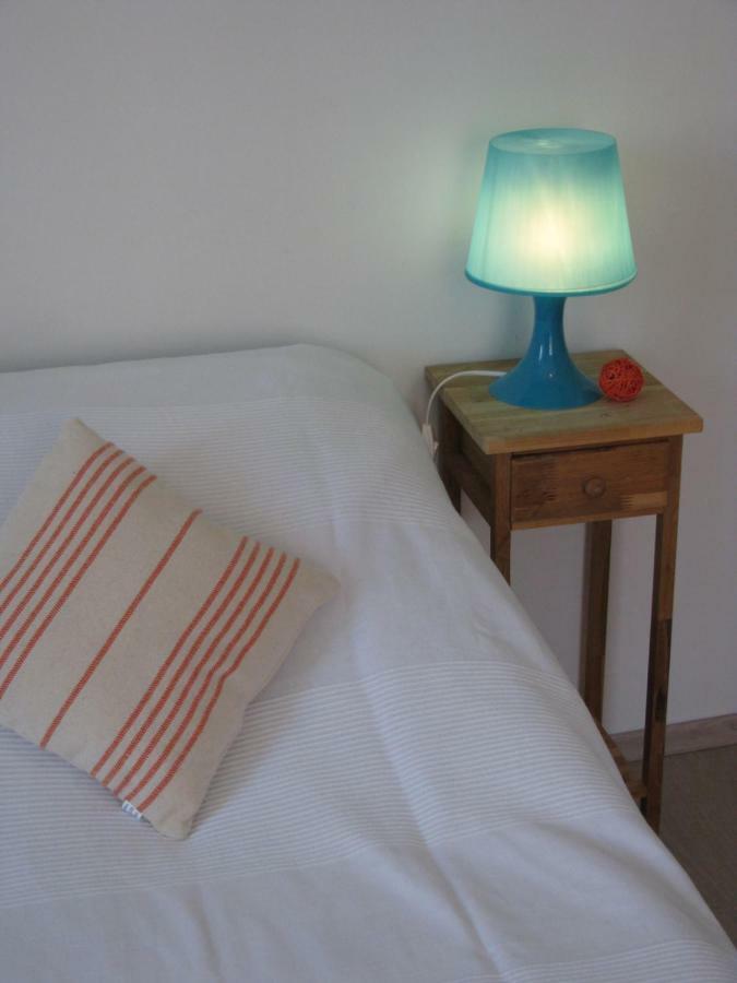 Apartments And Room Lemon วิส ภายนอก รูปภาพ