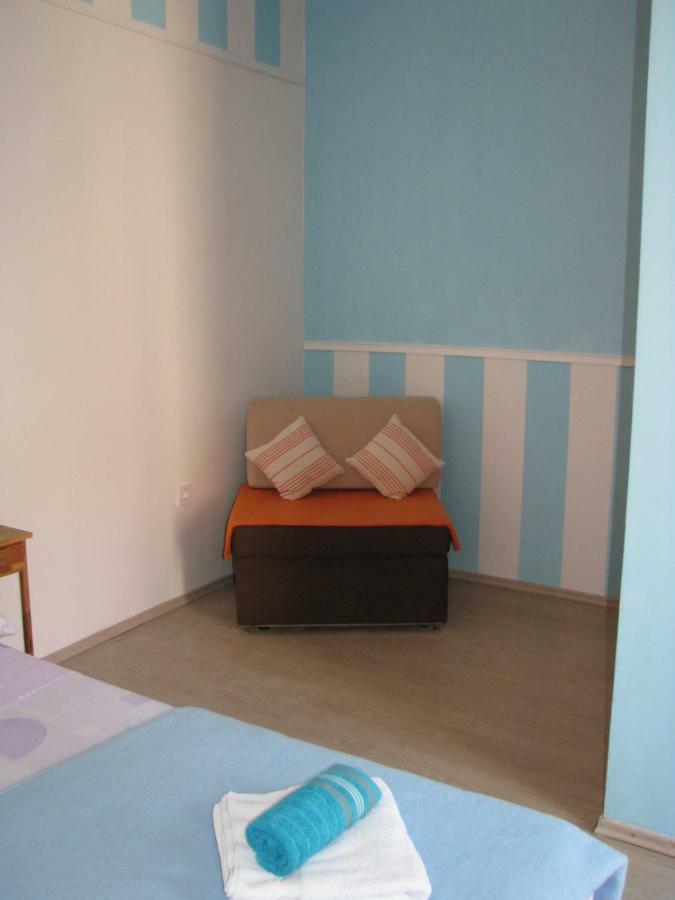 Apartments And Room Lemon วิส ภายนอก รูปภาพ