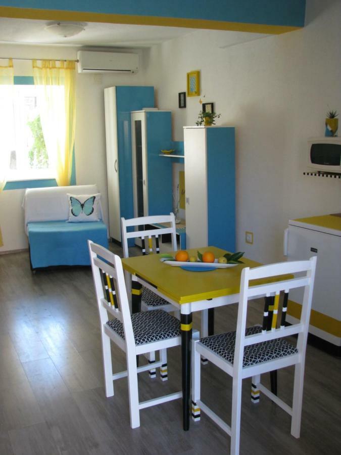 Apartments And Room Lemon วิส ห้อง รูปภาพ